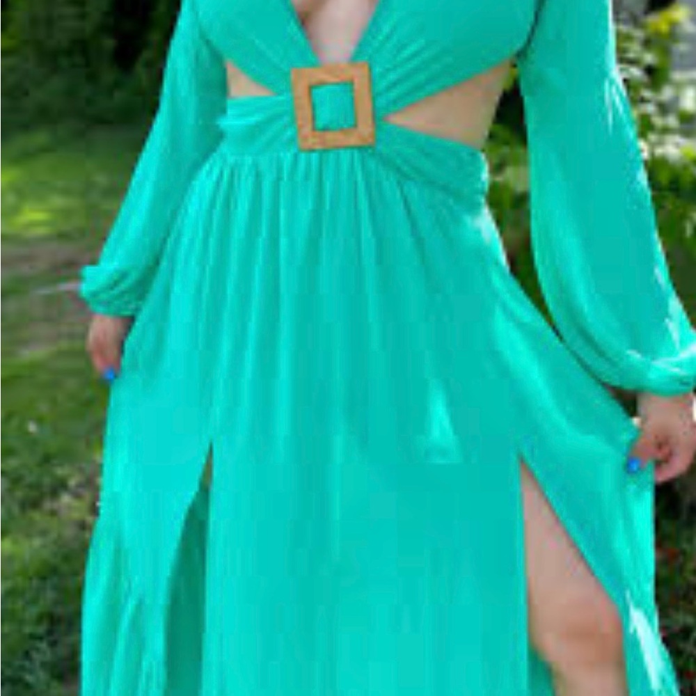 Luxxel Green Plunge Neck Bishop Sleeve Dress